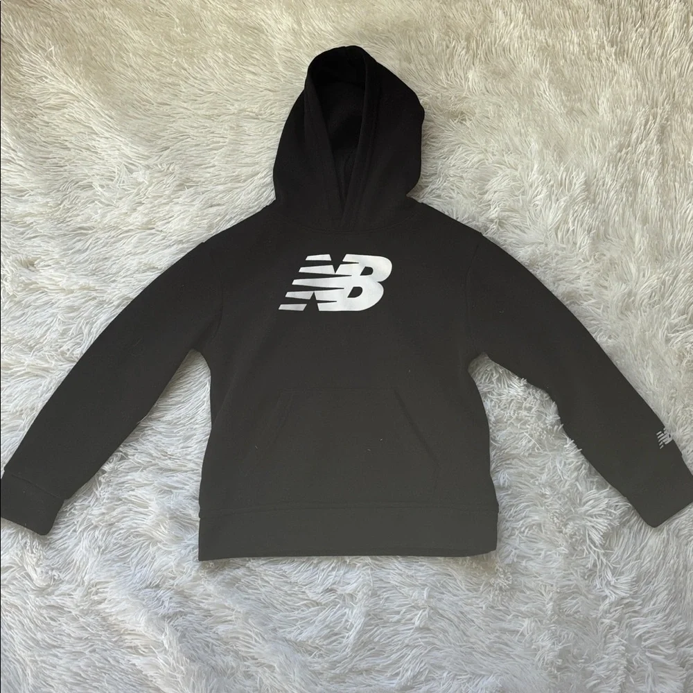 Kids New Balance Black Hoodie White Logo Pouch 7
